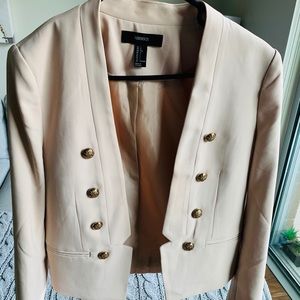 Women’s nude long sleeve blazer